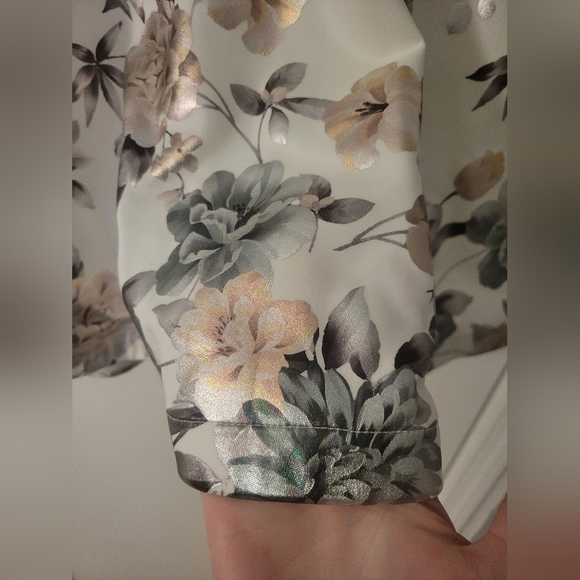 Short open back social dress size 11 juniors - Picture 2 of 8